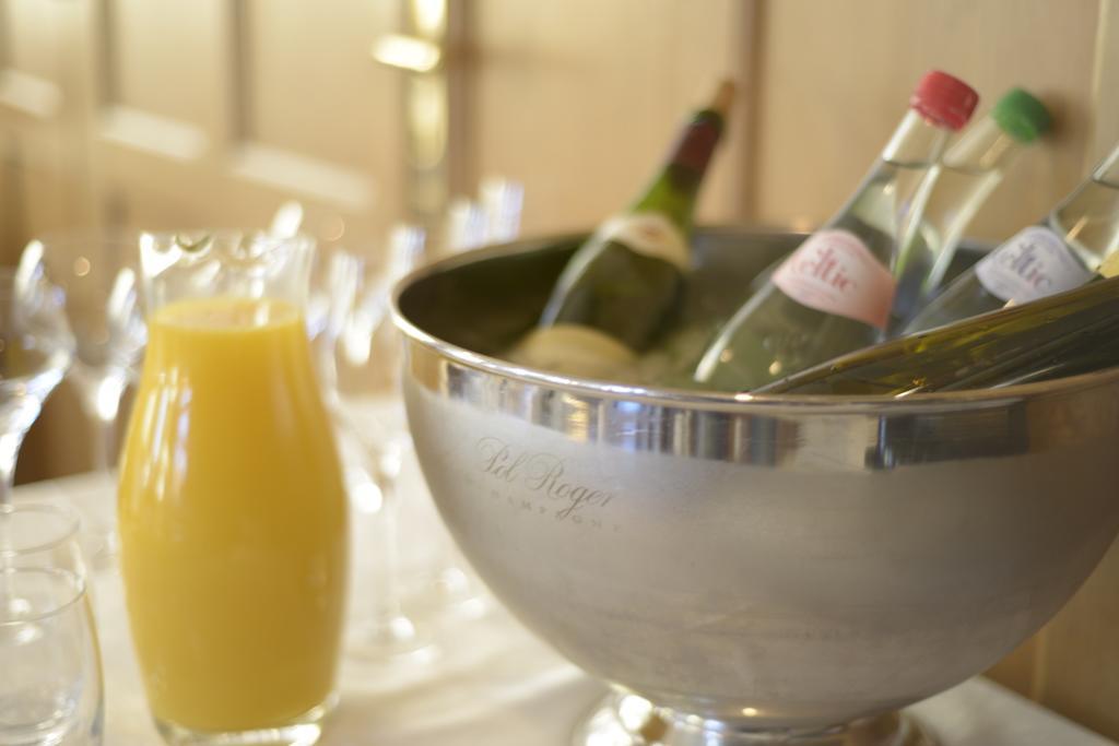 Logis Hotel Restaurant Au Boeuf Rouge Niederschaeffolsheim ภายนอก รูปภาพ