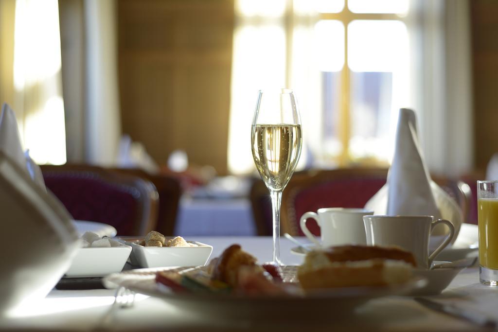 Logis Hotel Restaurant Au Boeuf Rouge Niederschaeffolsheim ภายนอก รูปภาพ