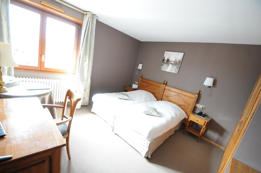 Logis Hotel Restaurant Au Boeuf Rouge Niederschaeffolsheim ภายนอก รูปภาพ
